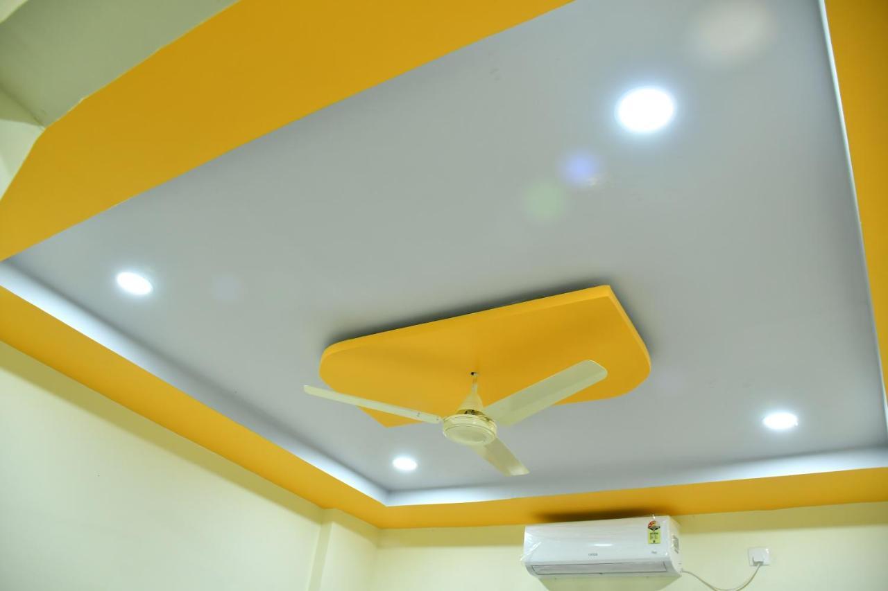 Hotel Kalika Residency Akalkot Exterior foto